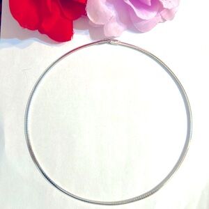 Round silver plated chain, men or women.